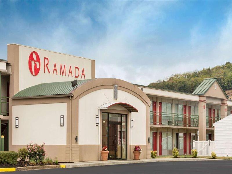 Motel Ramada By Wyndham Harrisonburg Exterior foto