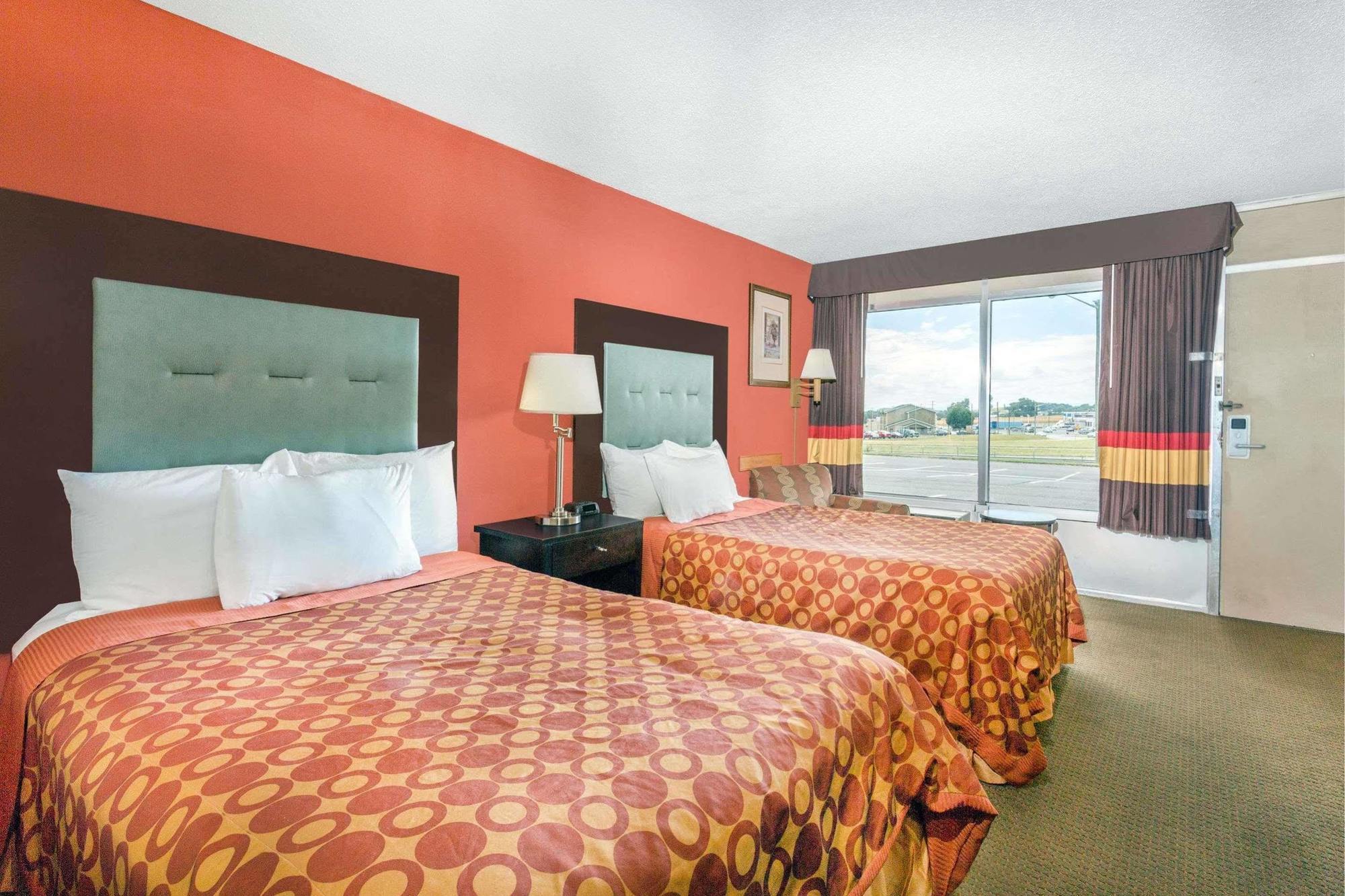 Motel Ramada By Wyndham Harrisonburg Exterior foto